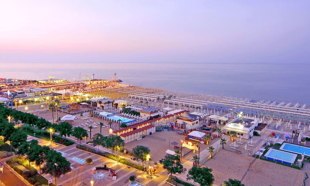 Hotel Nautico Riccione Exterior photo